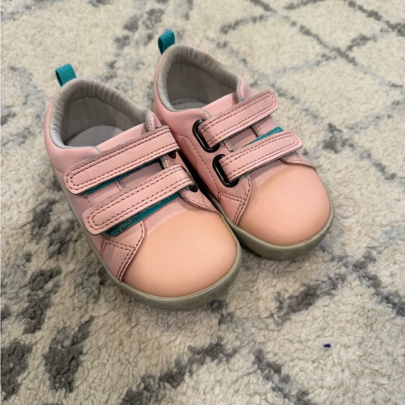 Charming Pink Kids Sneakers with Velcro Straps - Picture 1 of 6
